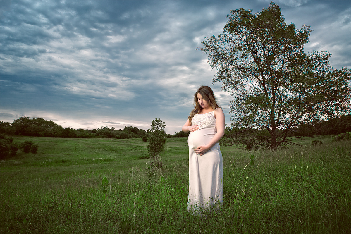 Maternity Portraits in London ON